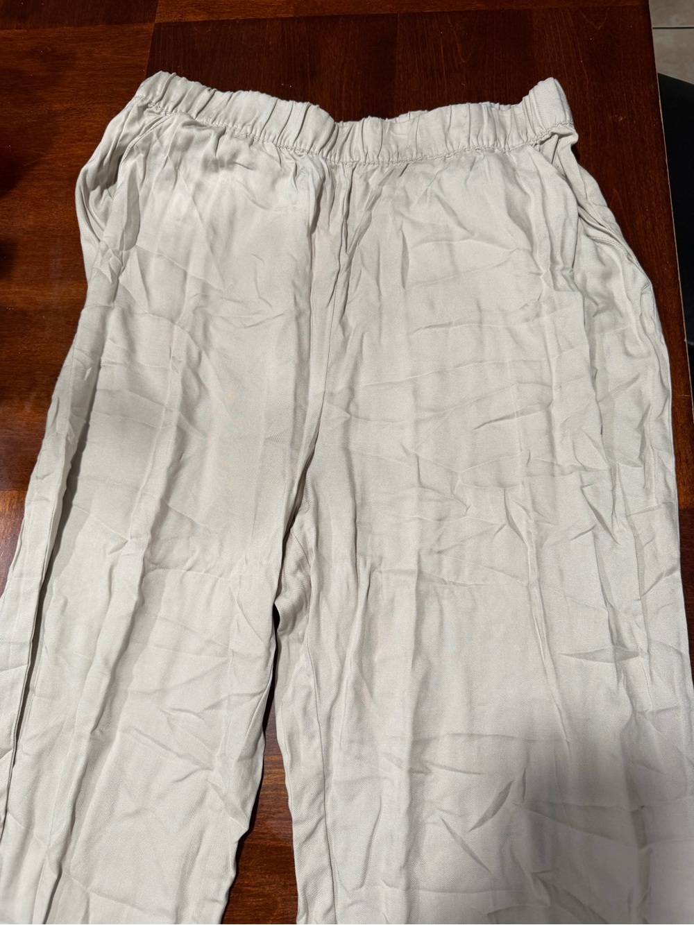 H&M Men's Lightweight Elastic-Waist Chinos - Cream